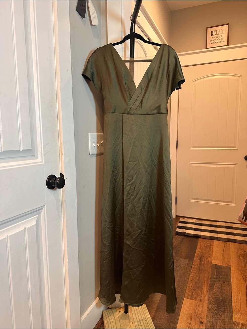 Jenny Yoo Size 6 Olive Green V-Neck Satin Maxi Dress - Picture 2 of 16